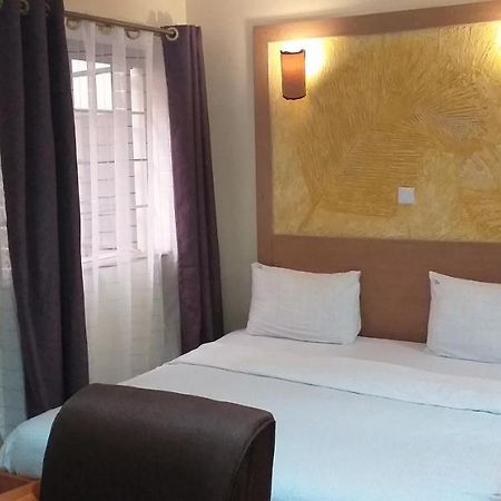 Minimalistic Studio Apartments Nairobi Exteriör bild